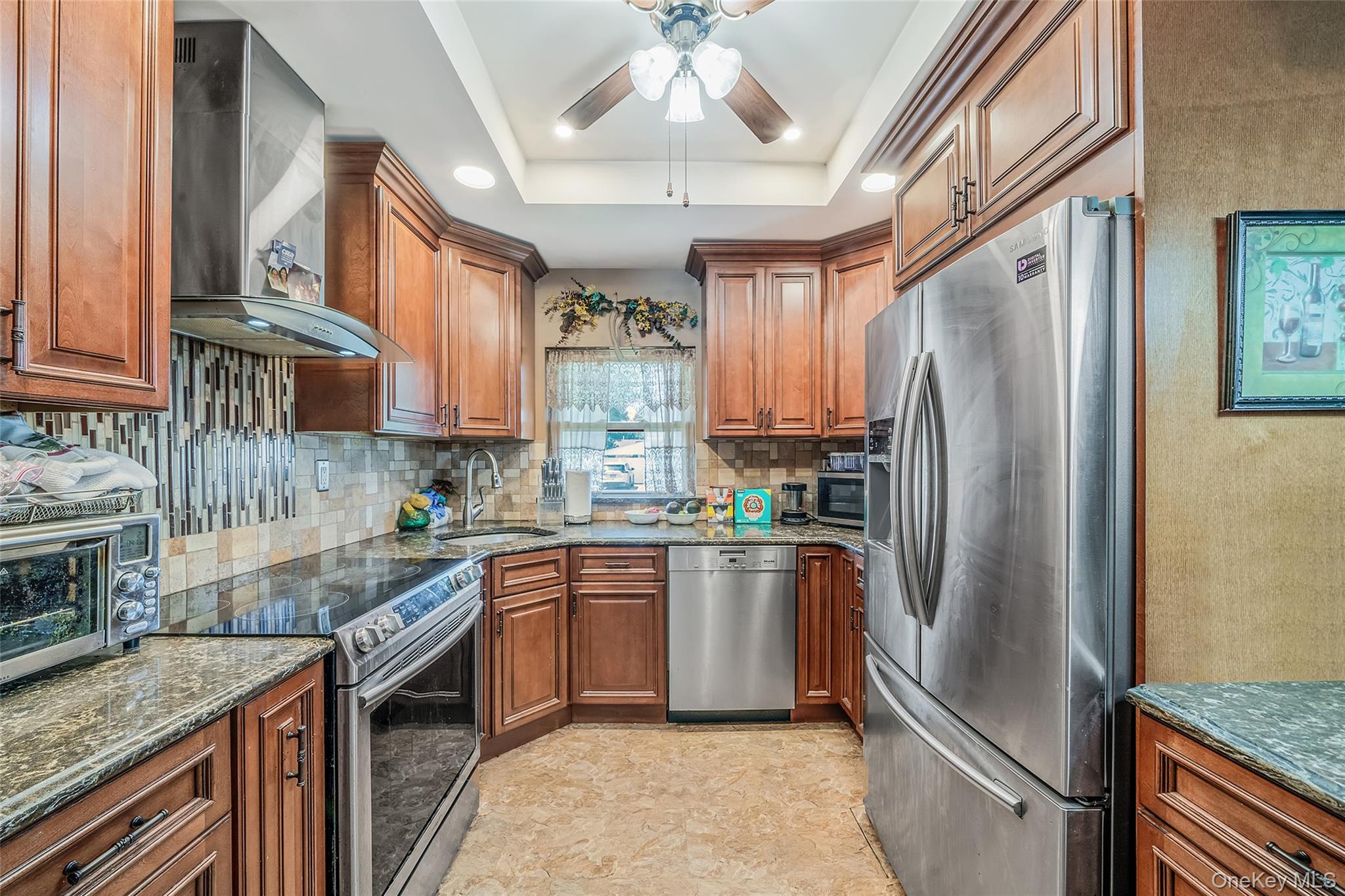 47 Prospect Place, Deer Park, NY 11729