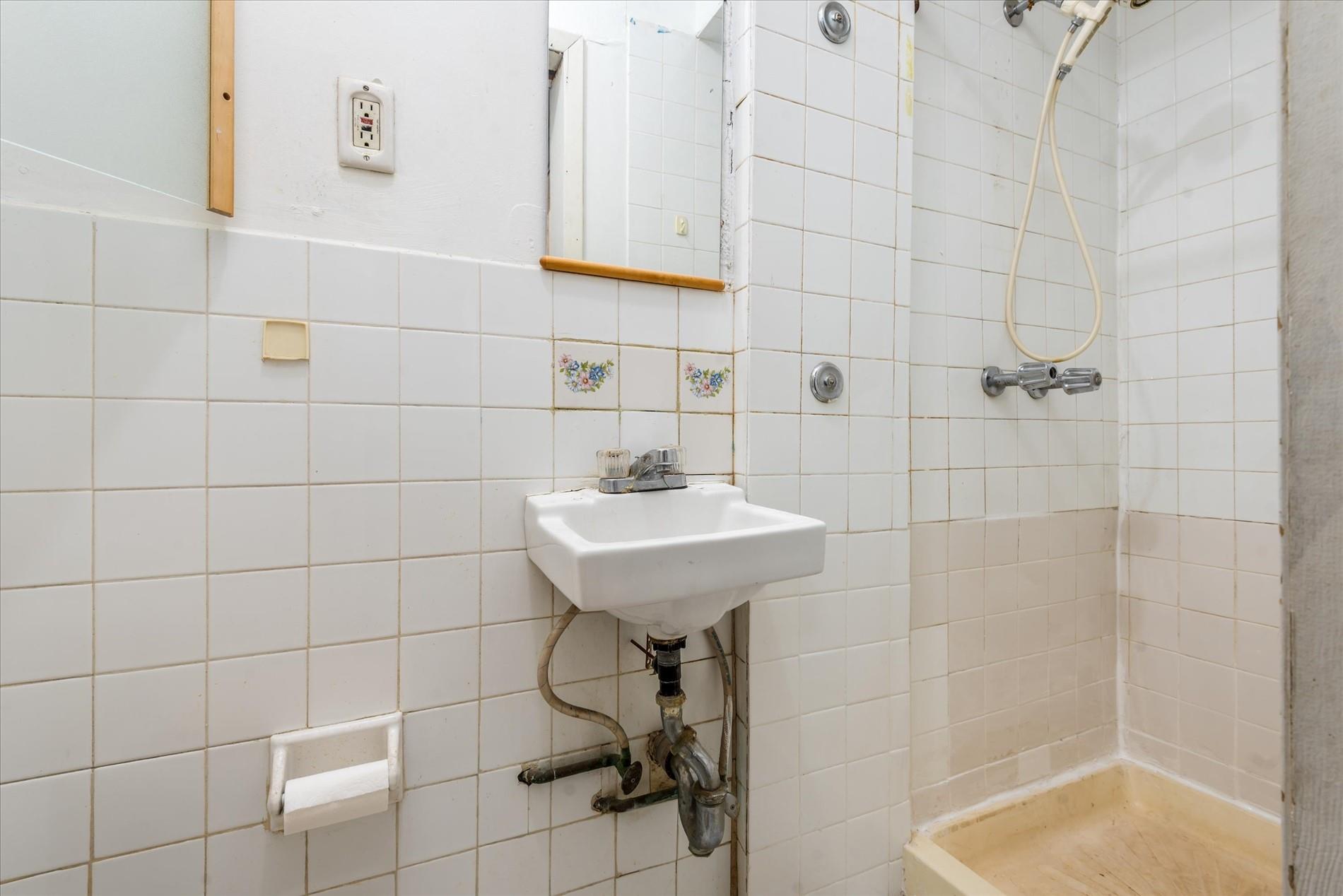 99-22 67th Avenue, Rego Park, NY 11374