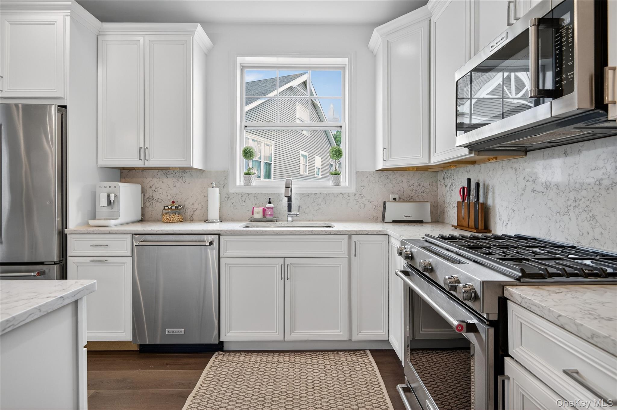 2202 Townhome Way, Huntington Station, NY 11746