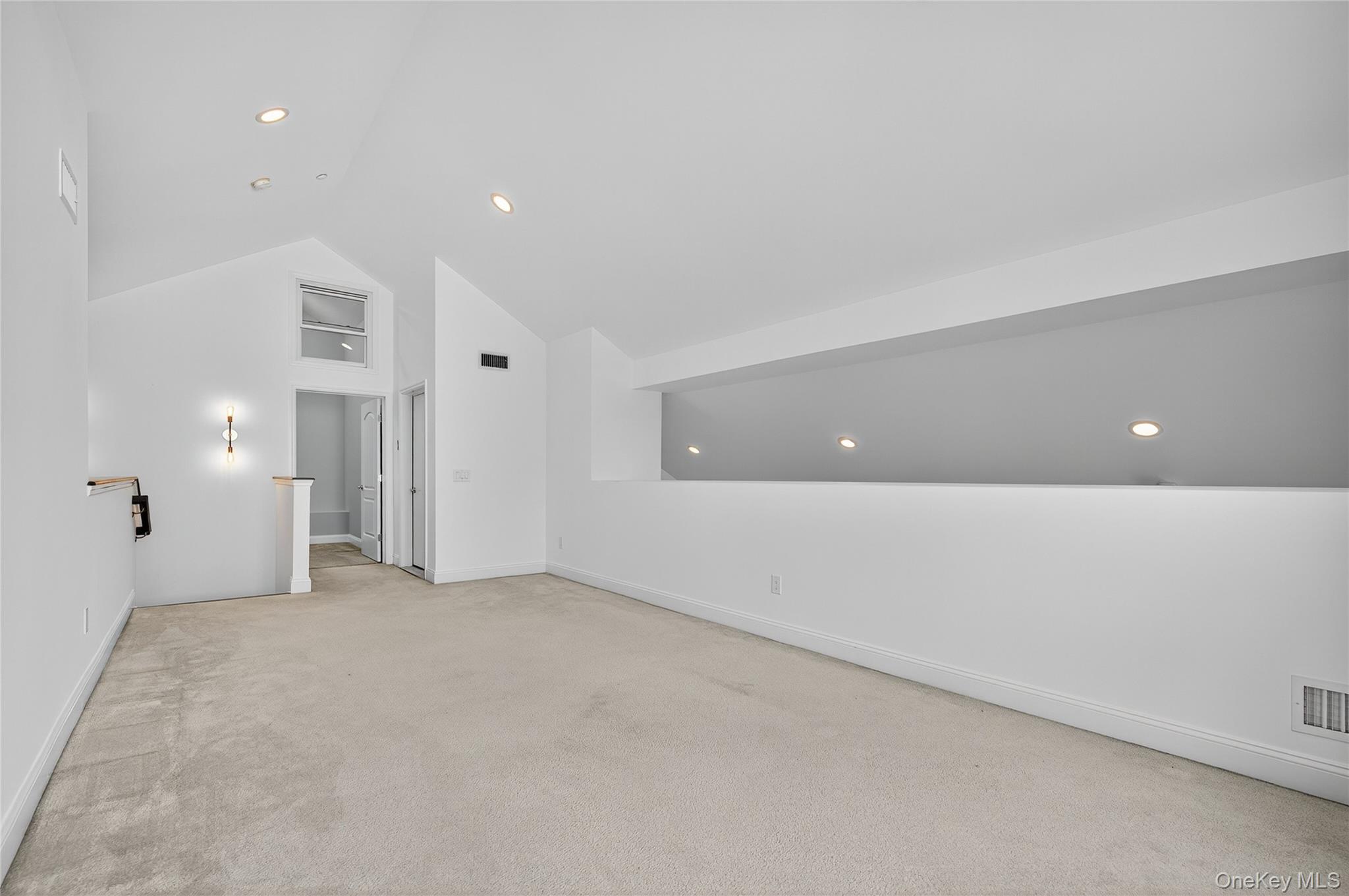 2202 Townhome Way, Huntington Station, NY 11746