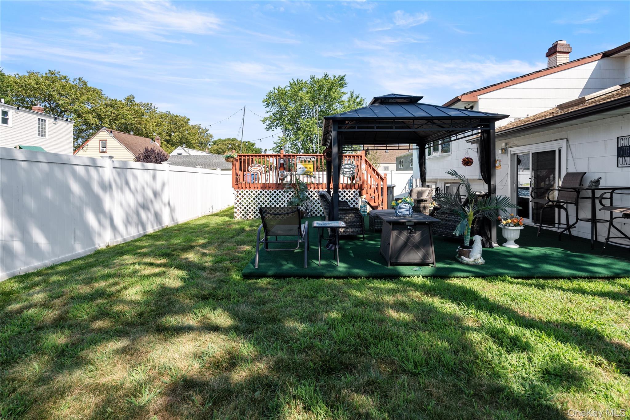 245 Lido Parkway, Lindenhurst, NY 11757