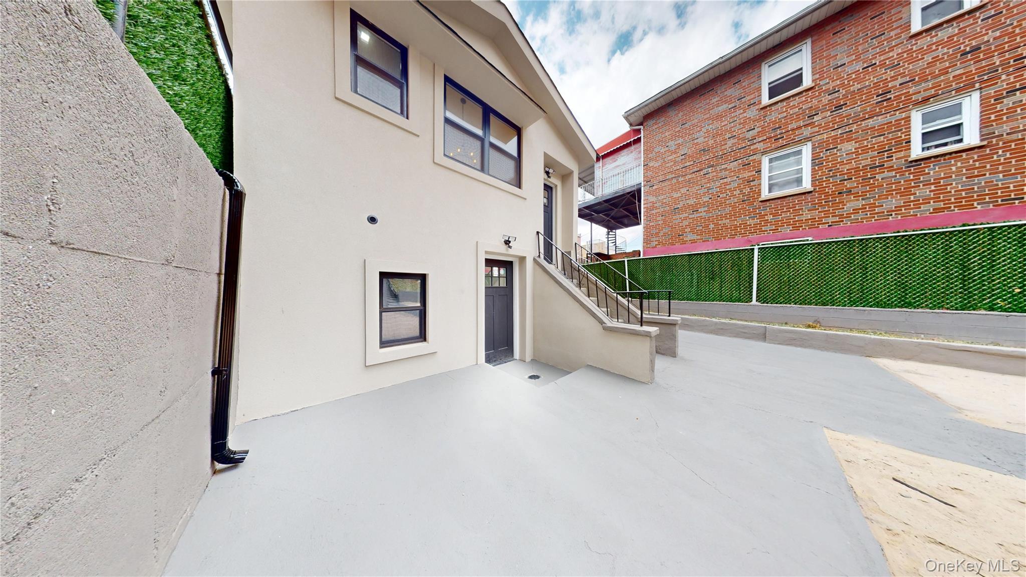 552 E 80th Street, Brooklyn, NY 11236