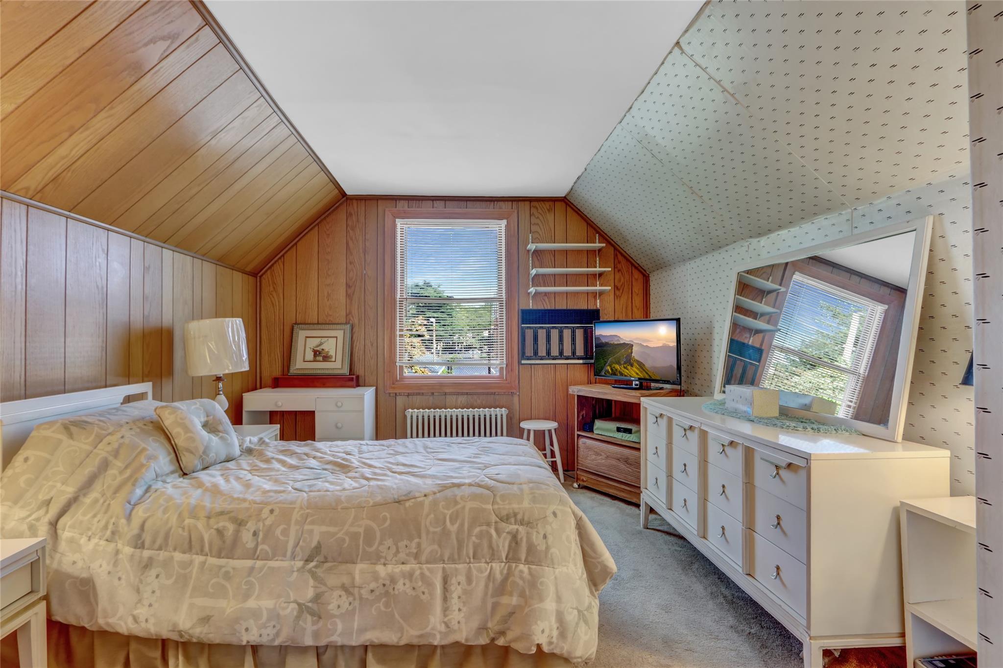 142 Kamda Boulevard, New Hyde Park, NY 11040