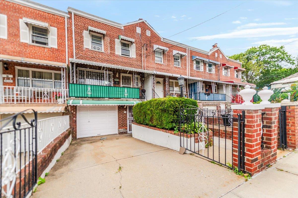 3343 Tiemann Avenue, Bronx, NY 10469