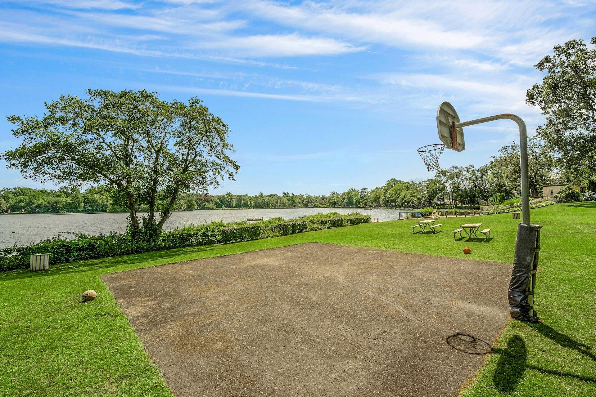 1209 California Road # 1R, Eastchester, NY 10709