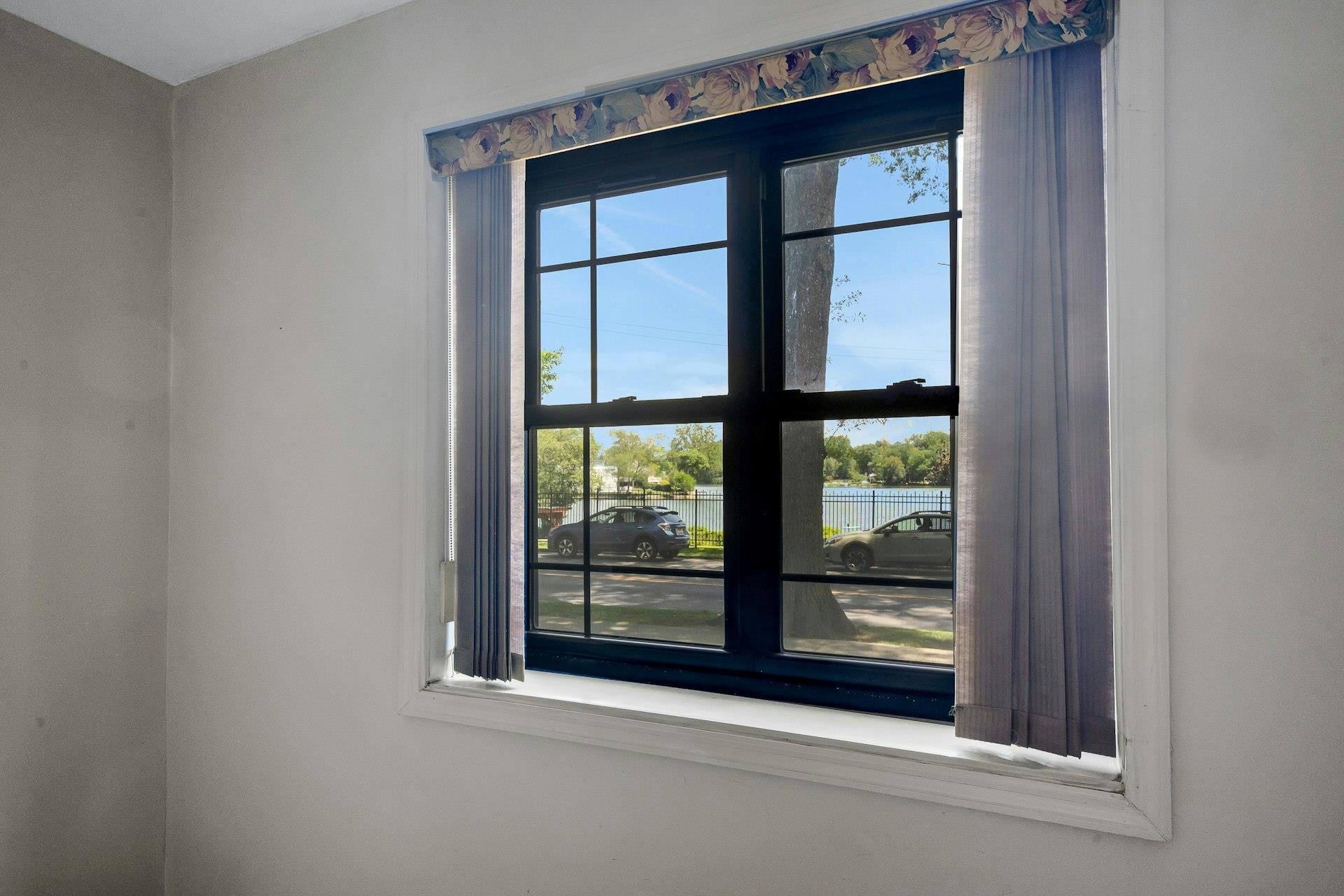 1209 California Road # 1R, Eastchester, NY 10709