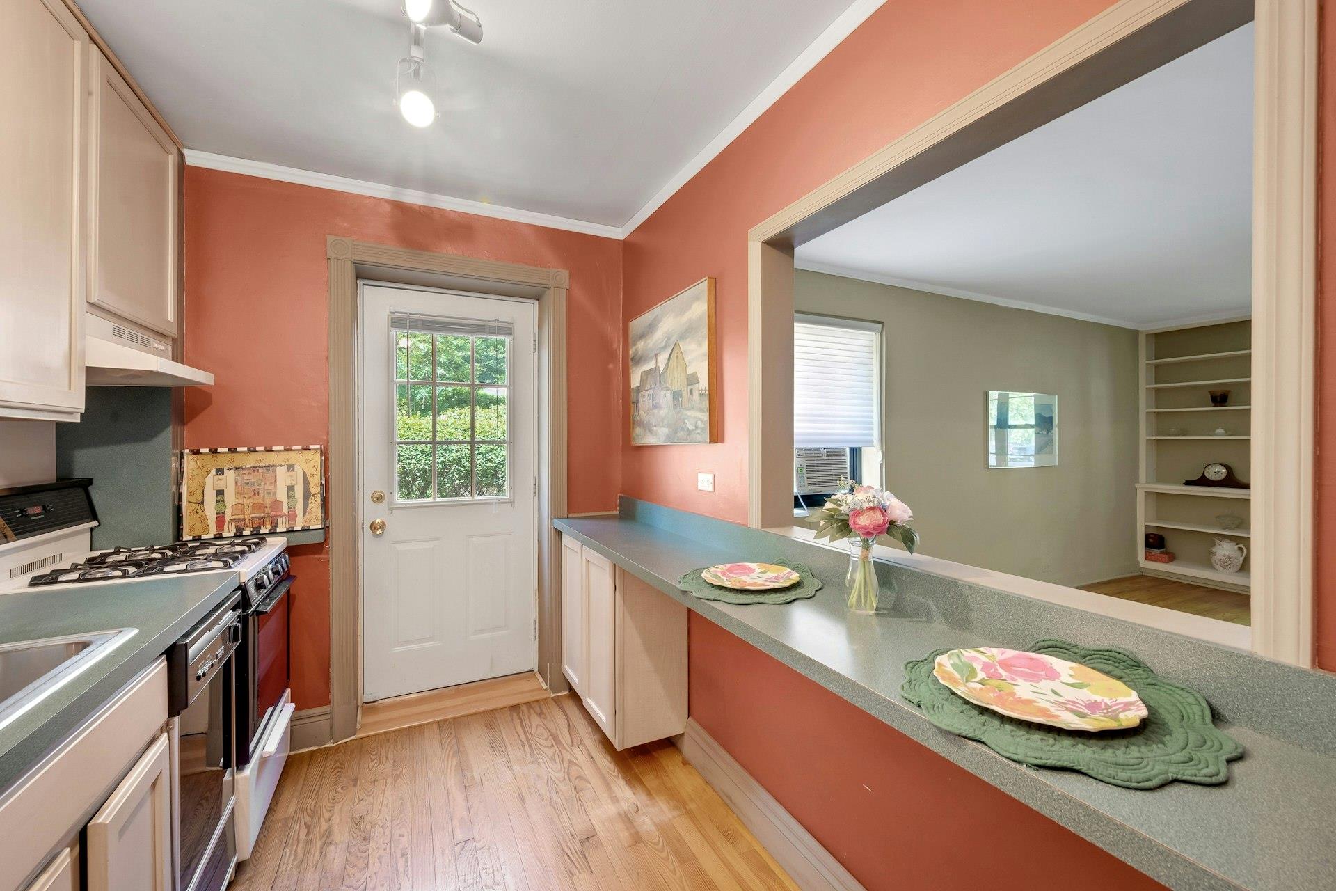 1209 California Road # 1R, Eastchester, NY 10709