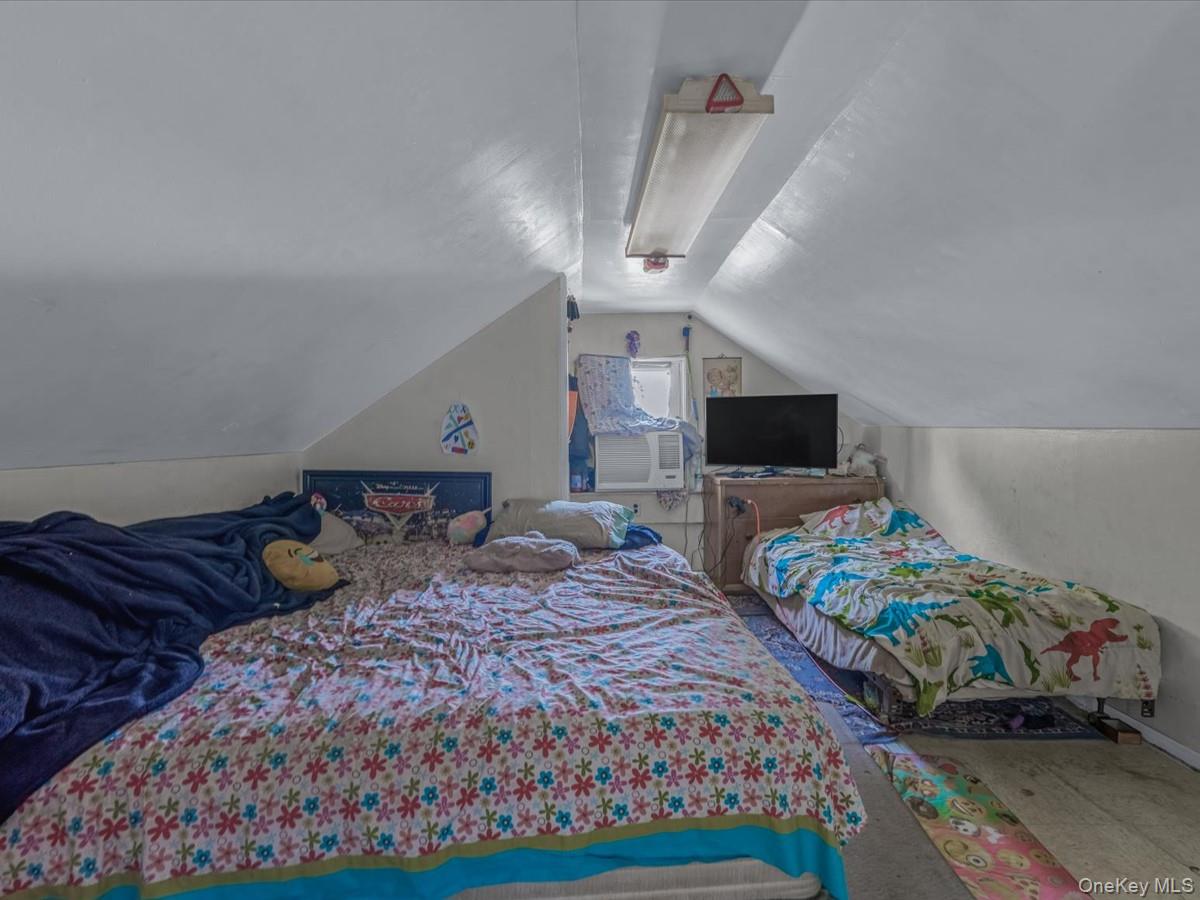 44 Saint Pauls Road S, Hempstead, NY 11550