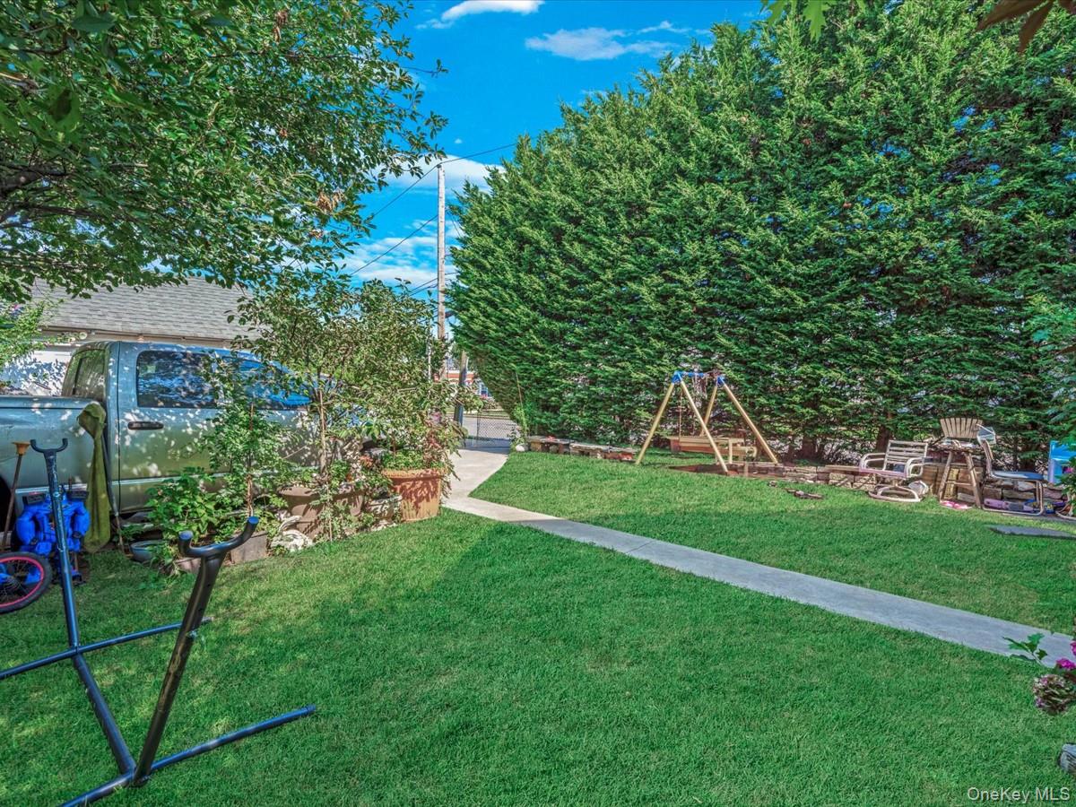 44 Saint Pauls Road S, Hempstead, NY 11550