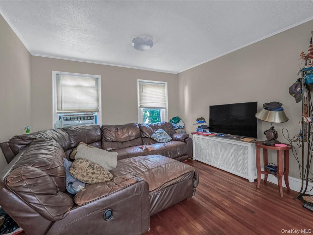 44 Saint Pauls Road S, Hempstead, NY 11550