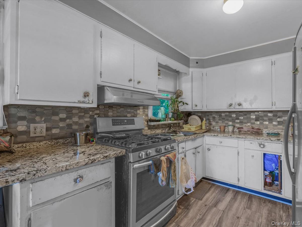 44 Saint Pauls Road S, Hempstead, NY 11550