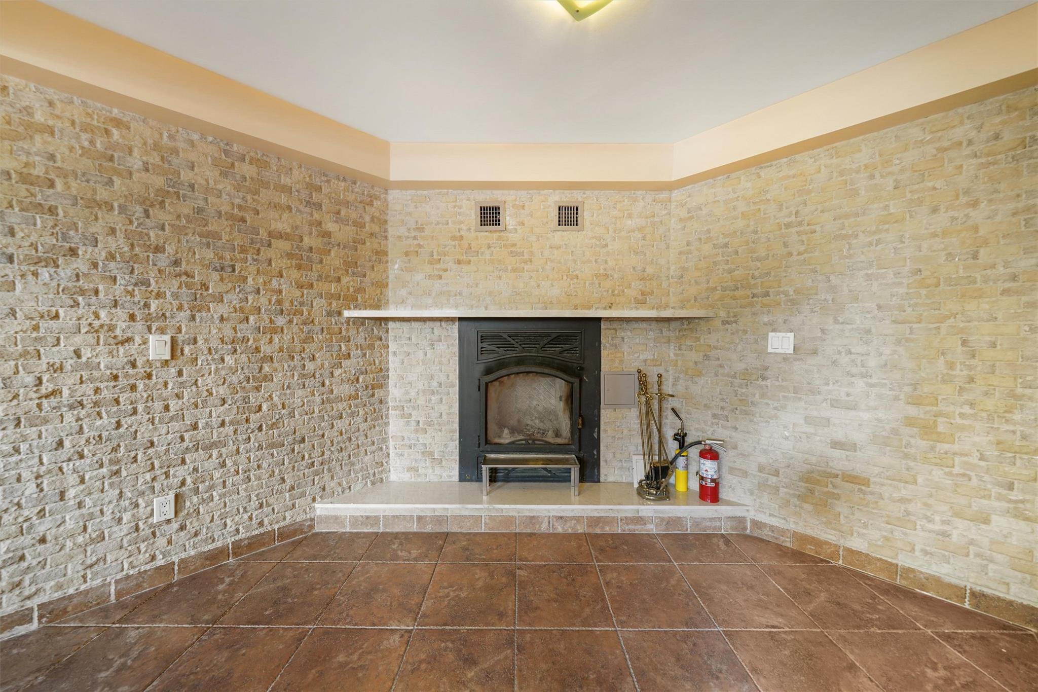 146 Oakland Valley Road, Port Jervis, NY 12729