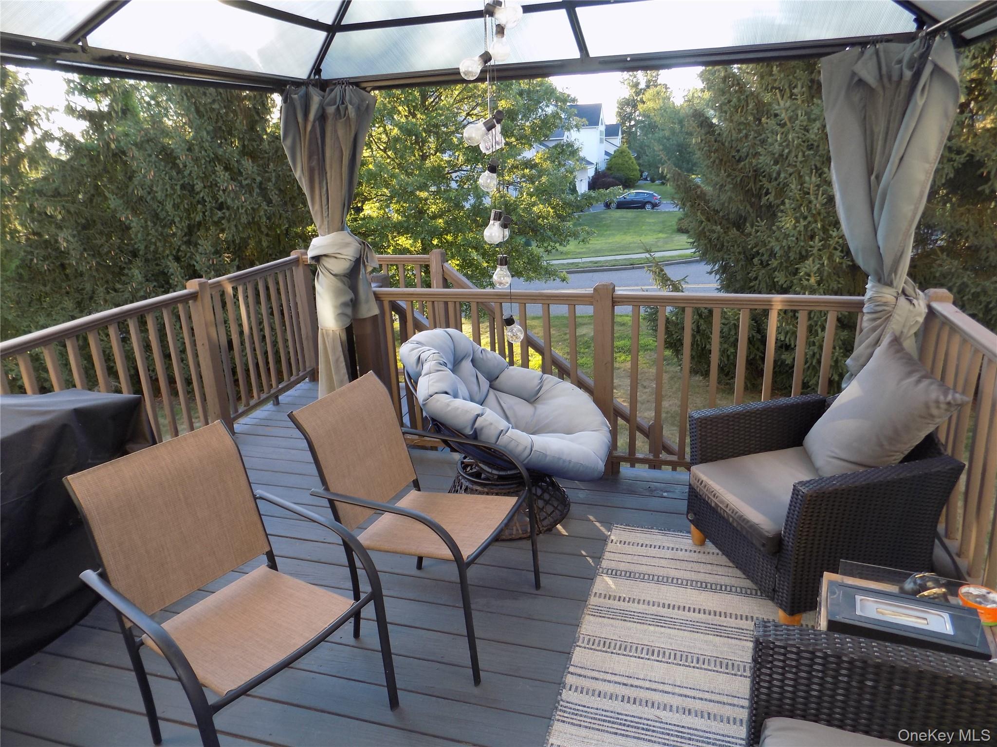 8 Cedardale Loop, Wappingers Falls, NY 12590