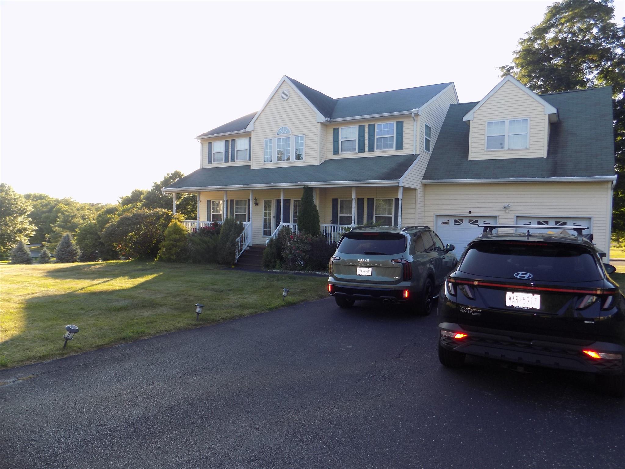 8 Cedardale Loop, Wappingers Falls, NY 12590