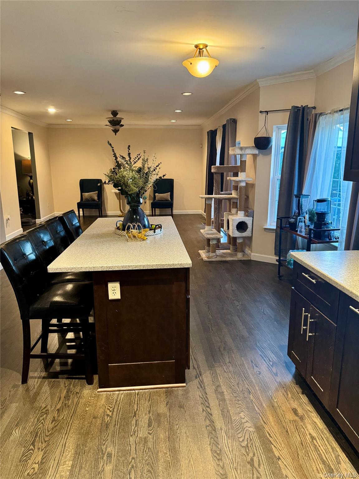 8 Cedardale Loop, Wappingers Falls, NY 12590