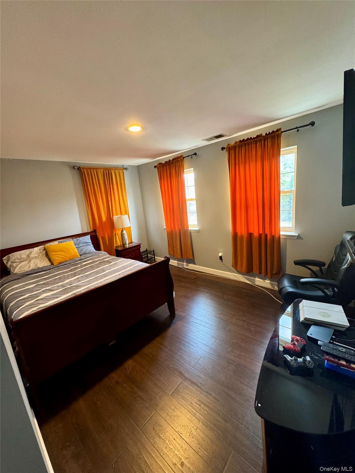 8 Cedardale Loop, Wappingers Falls, NY 12590