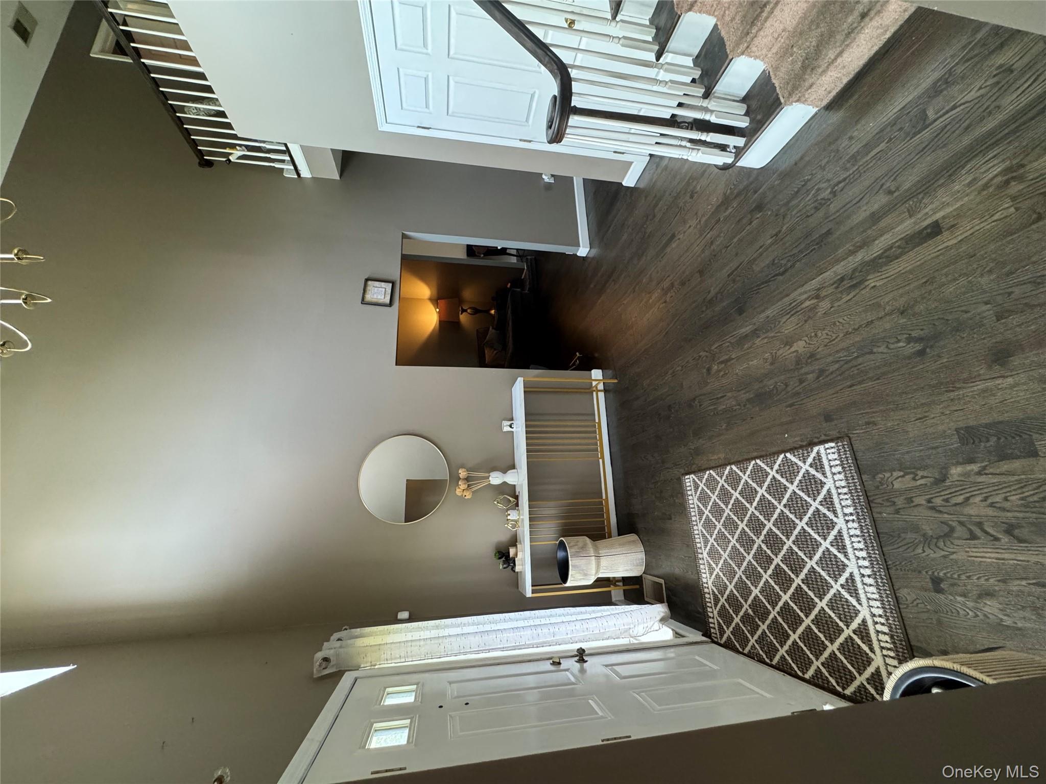 8 Cedardale Loop, Wappingers Falls, NY 12590