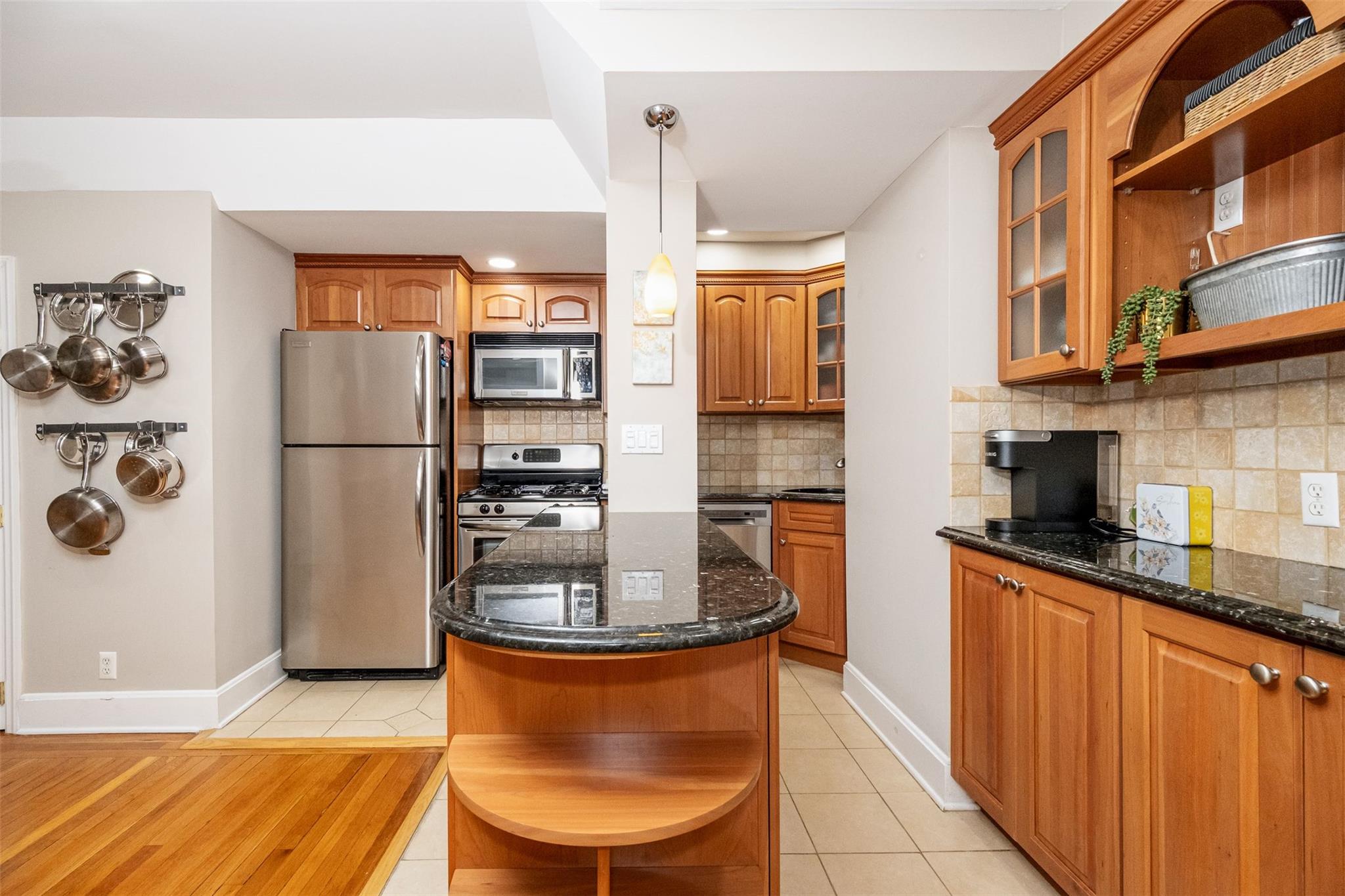 17 N Chatsworth Avenue # 6HI, Larchmont, NY 10538