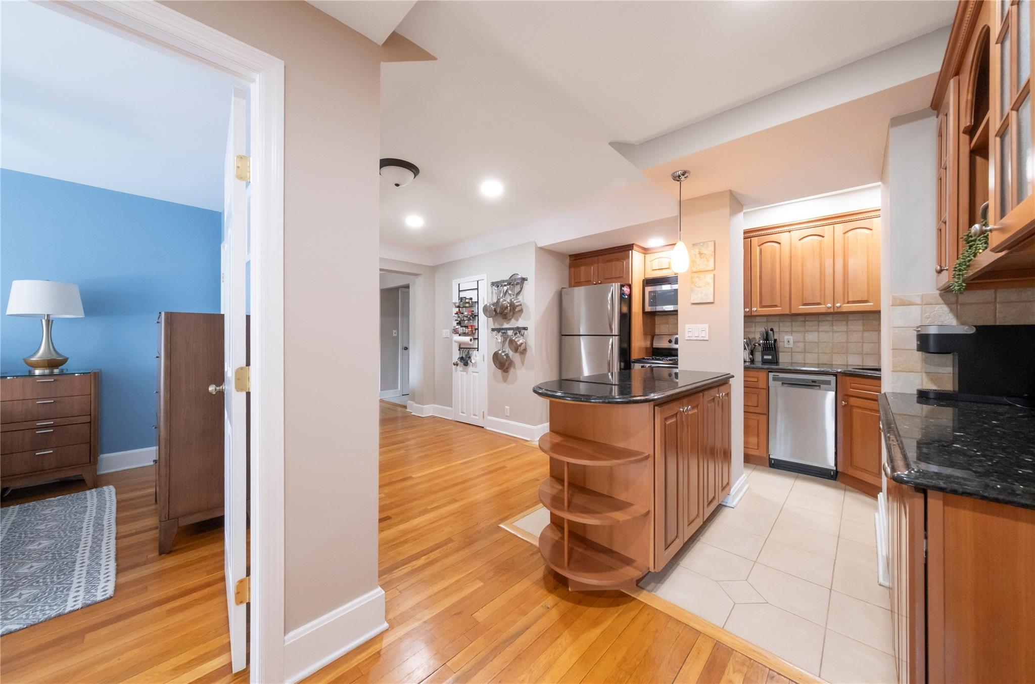 17 N Chatsworth Avenue # 6HI, Larchmont, NY 10538