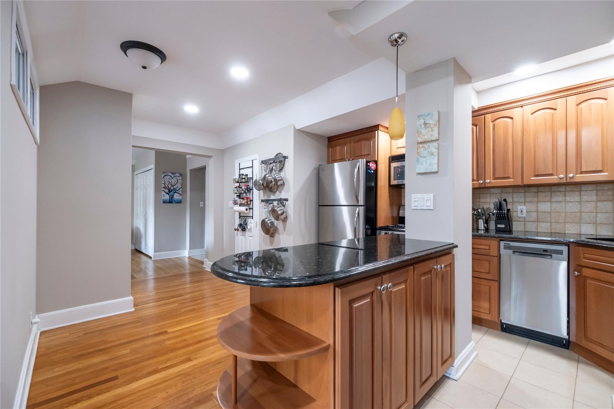 17 N Chatsworth Avenue # 6HI, Larchmont, NY 10538