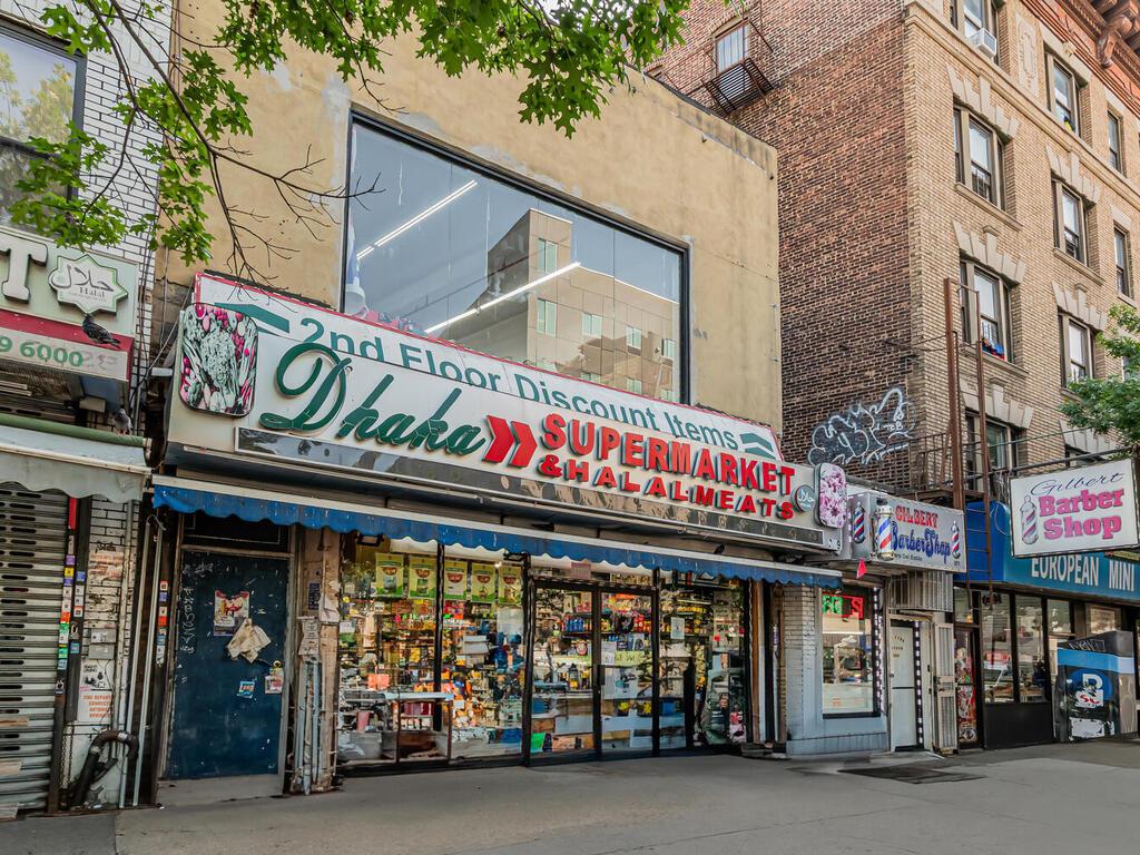 369 E 204th Street # 2nd Floor, Bronx, NY 10467
