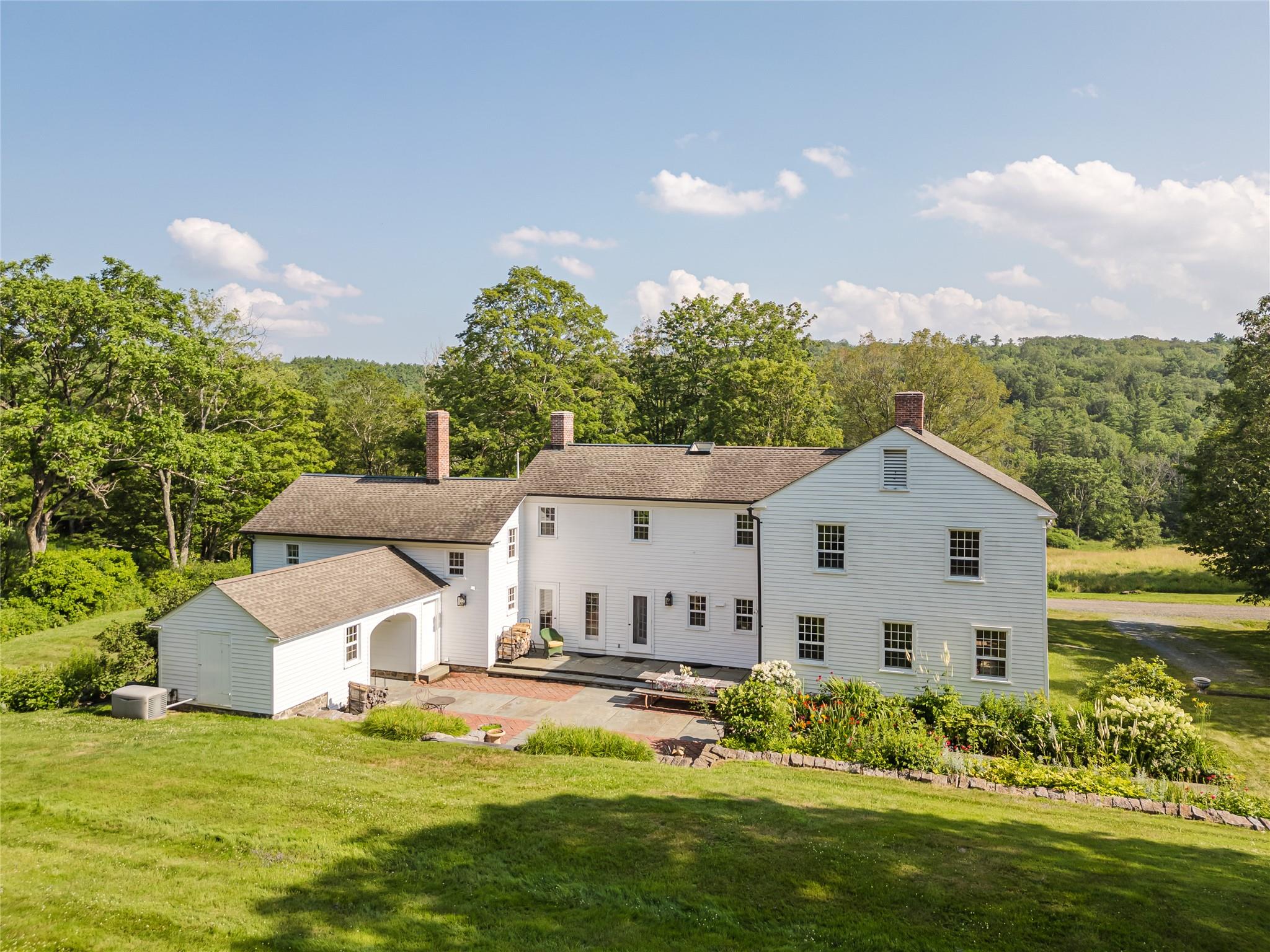 439 Kelly Road, New Lebanon, NY 12060