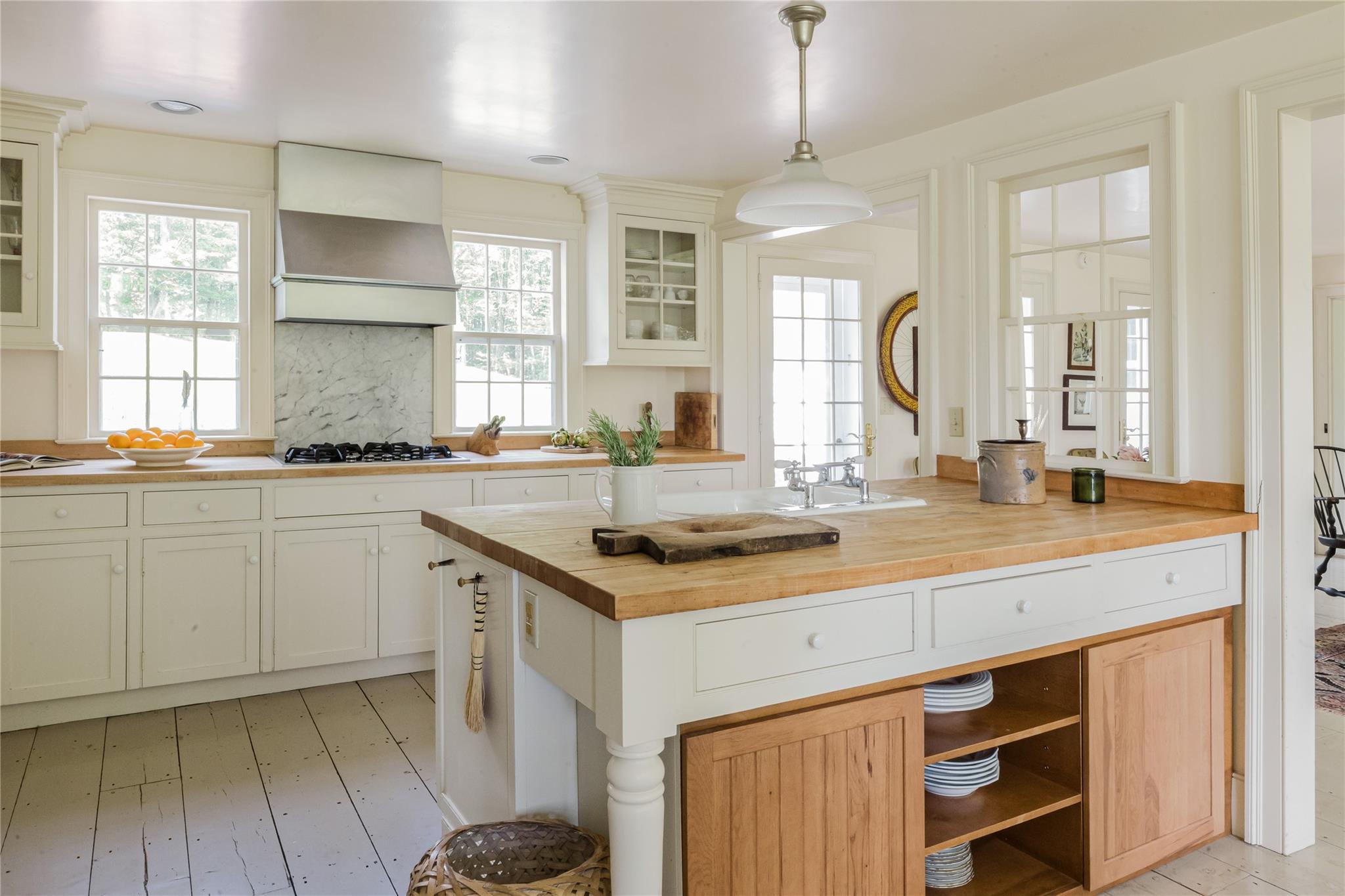 439 Kelly Road, New Lebanon, NY 12060