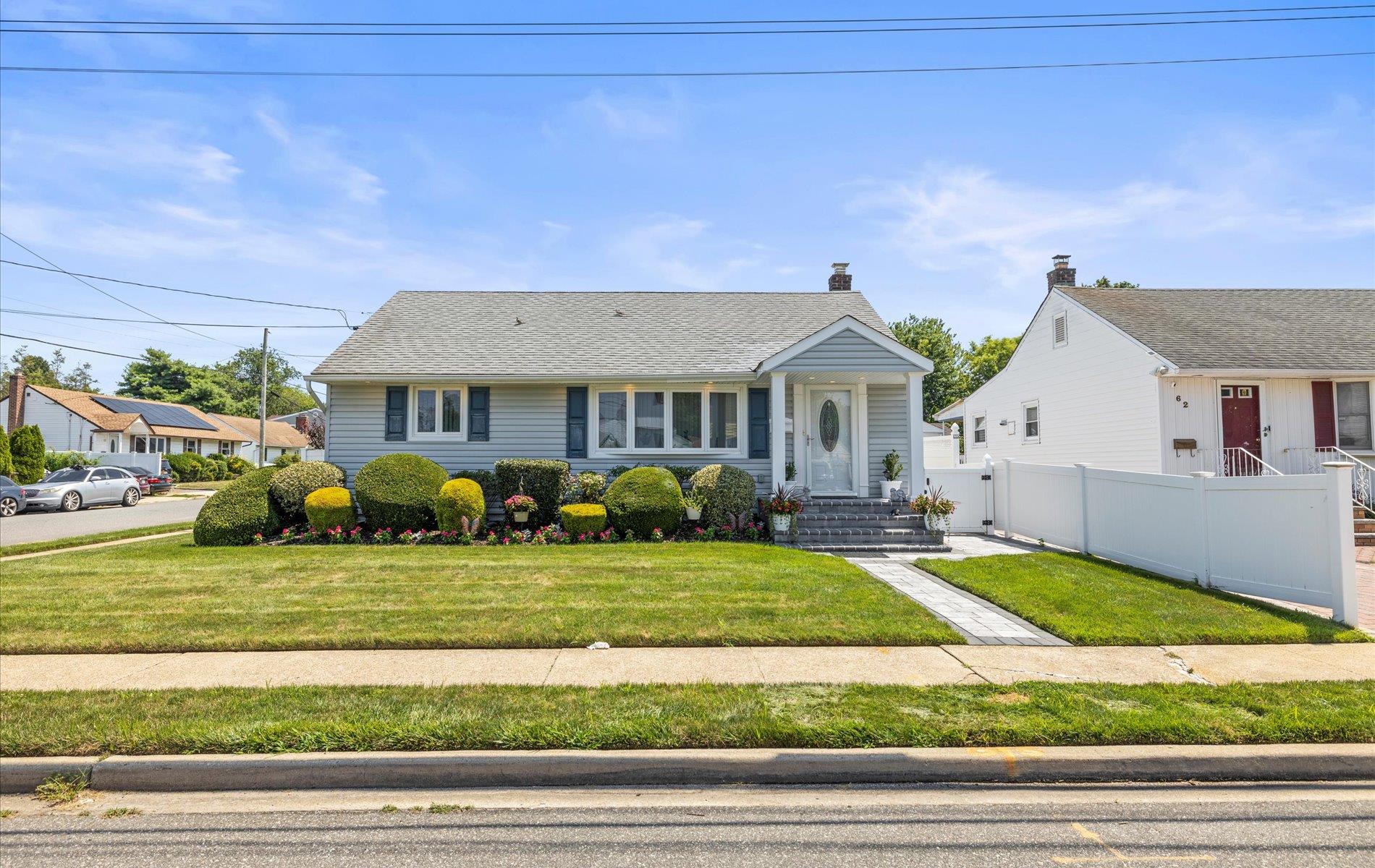 64 Myers Avenue, Hicksville, NY 11801