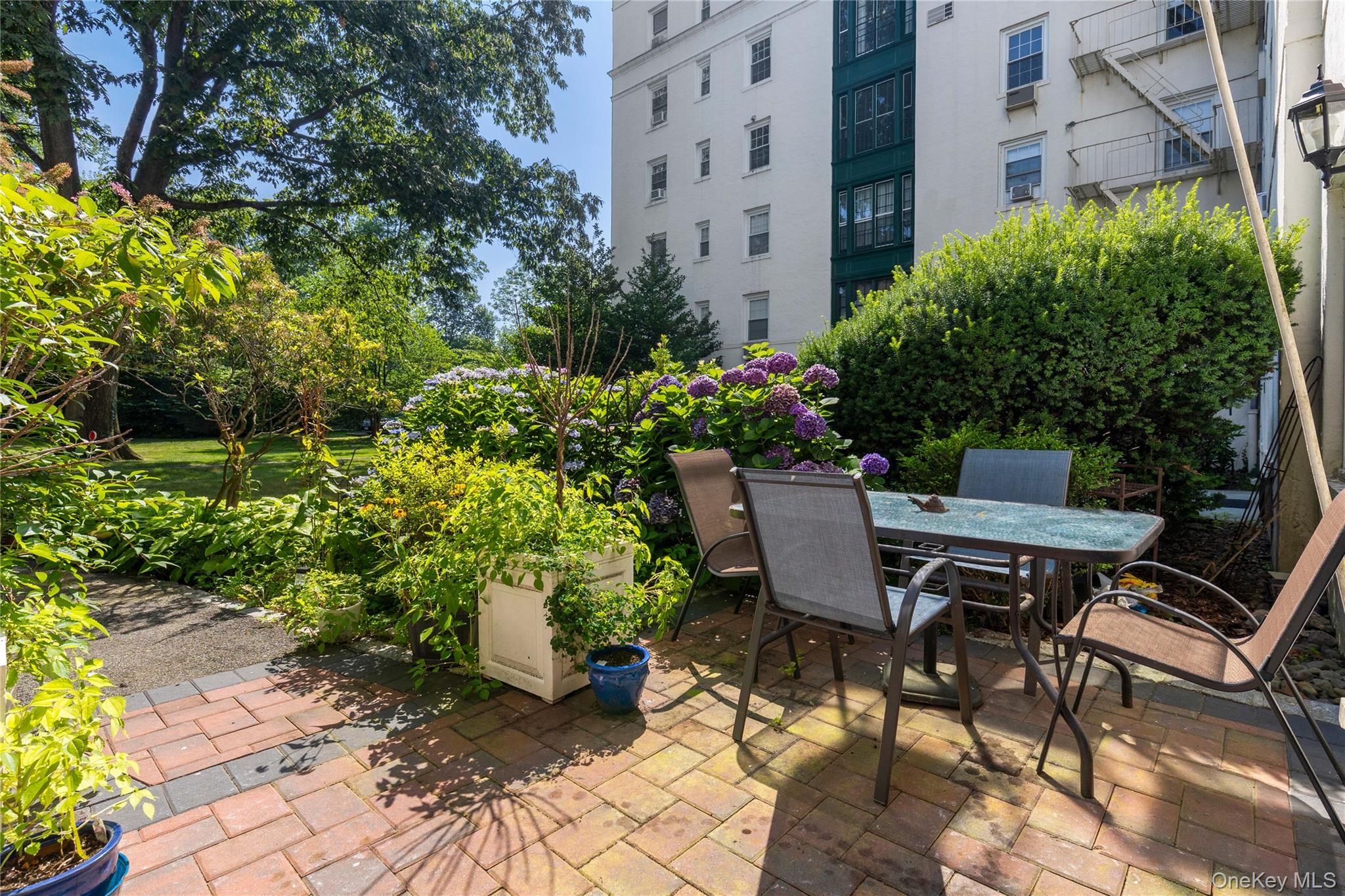 2 Brooklands # GD, Bronxville, NY 10708