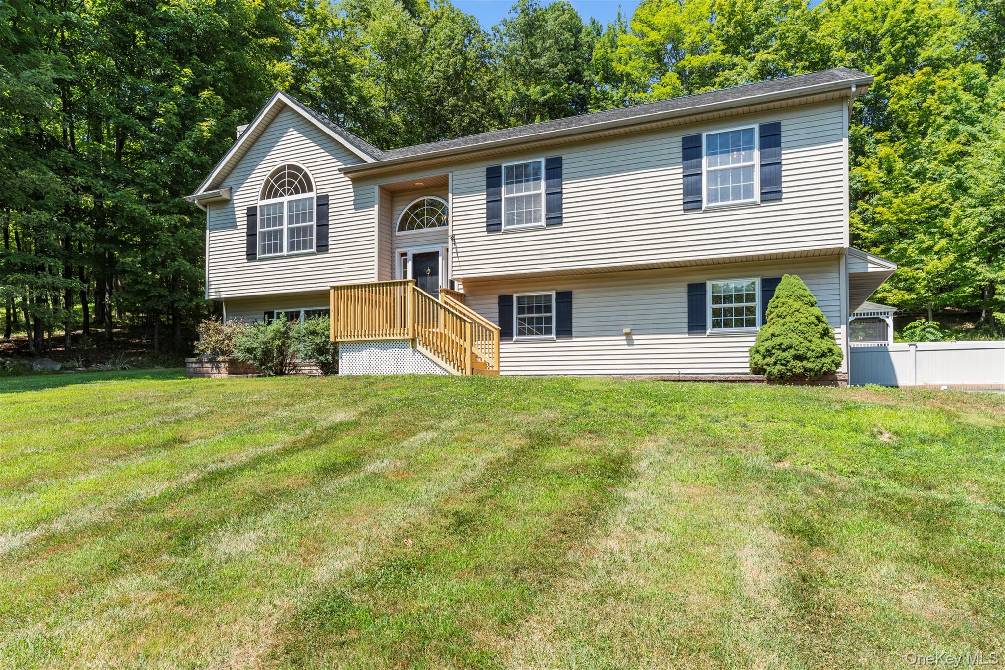 101 Hansburg Road, Pine Bush, NY 12566