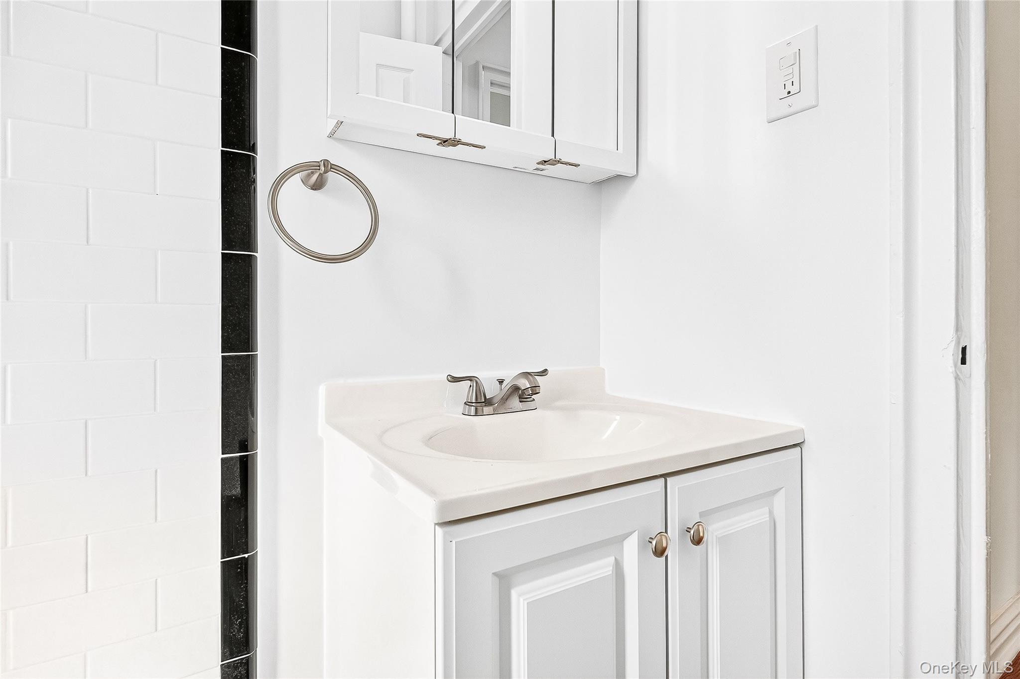 190 E Mosholu Parkway S # 4G, Bronx, NY 10458