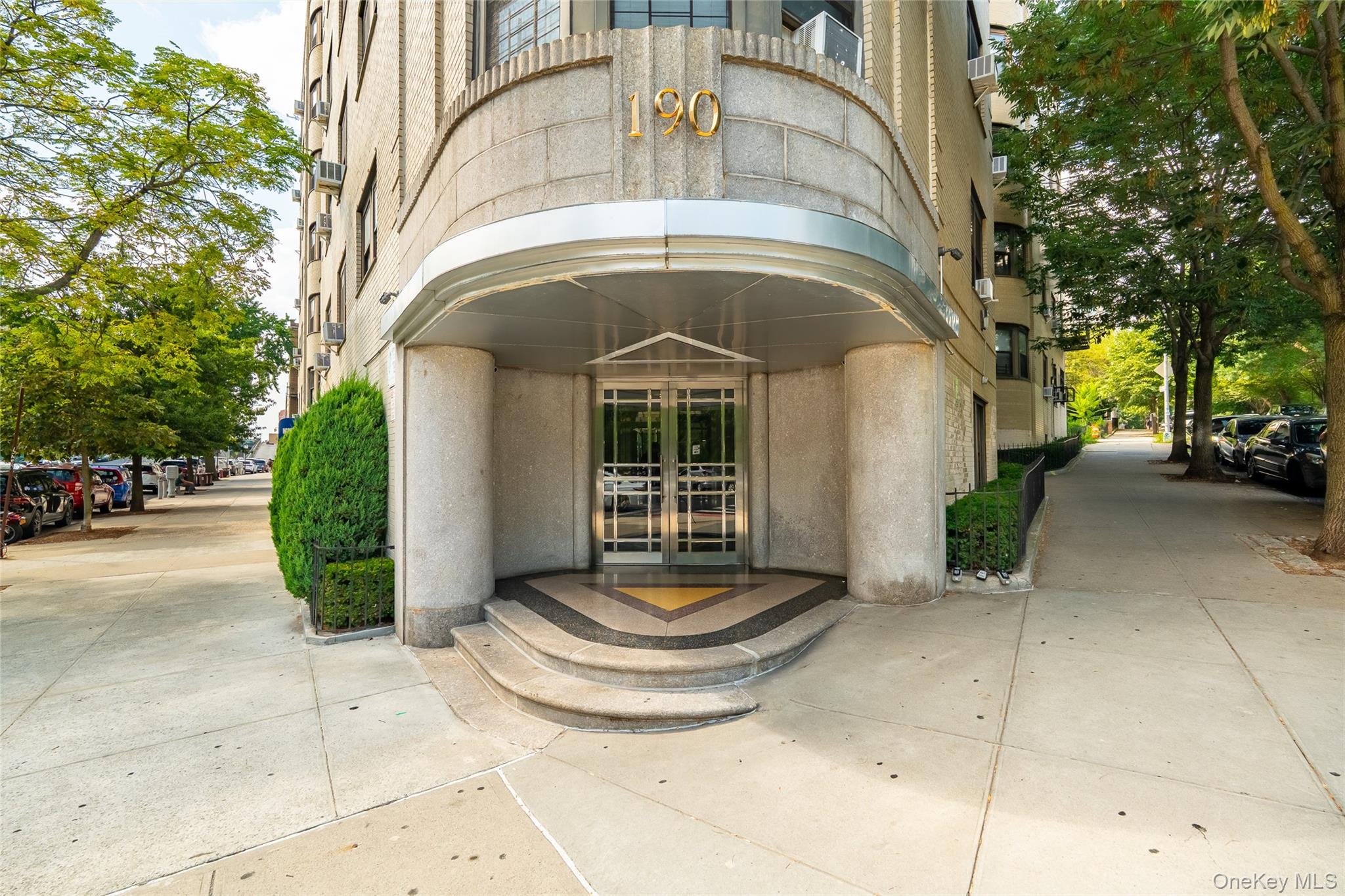 190 E Mosholu Parkway S # 4G, Bronx, NY 10458