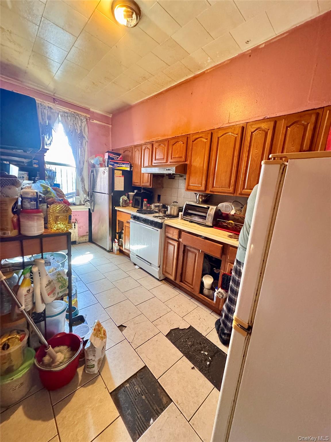 106-16 Corona Ave, Corona, NY 11368