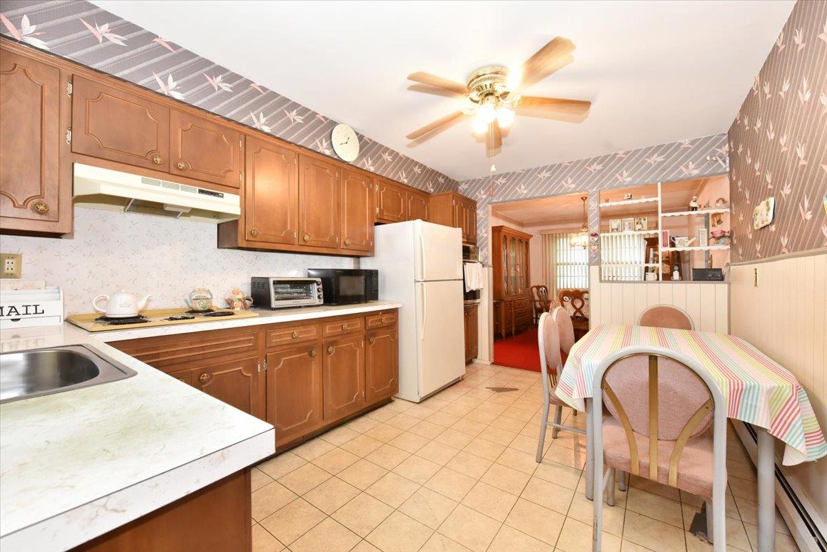 212 N Cedar Street, Massapequa, NY 11758