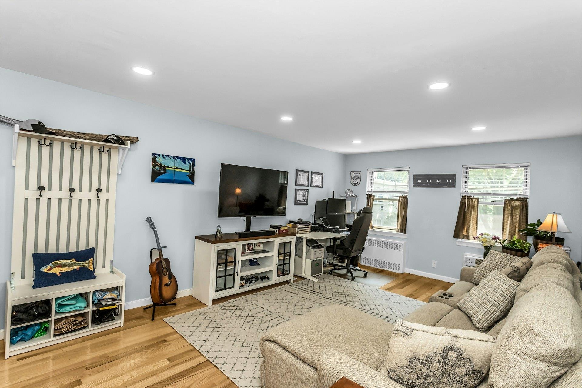 324 Post Avenue # 5-J, Westbury, NY 11590