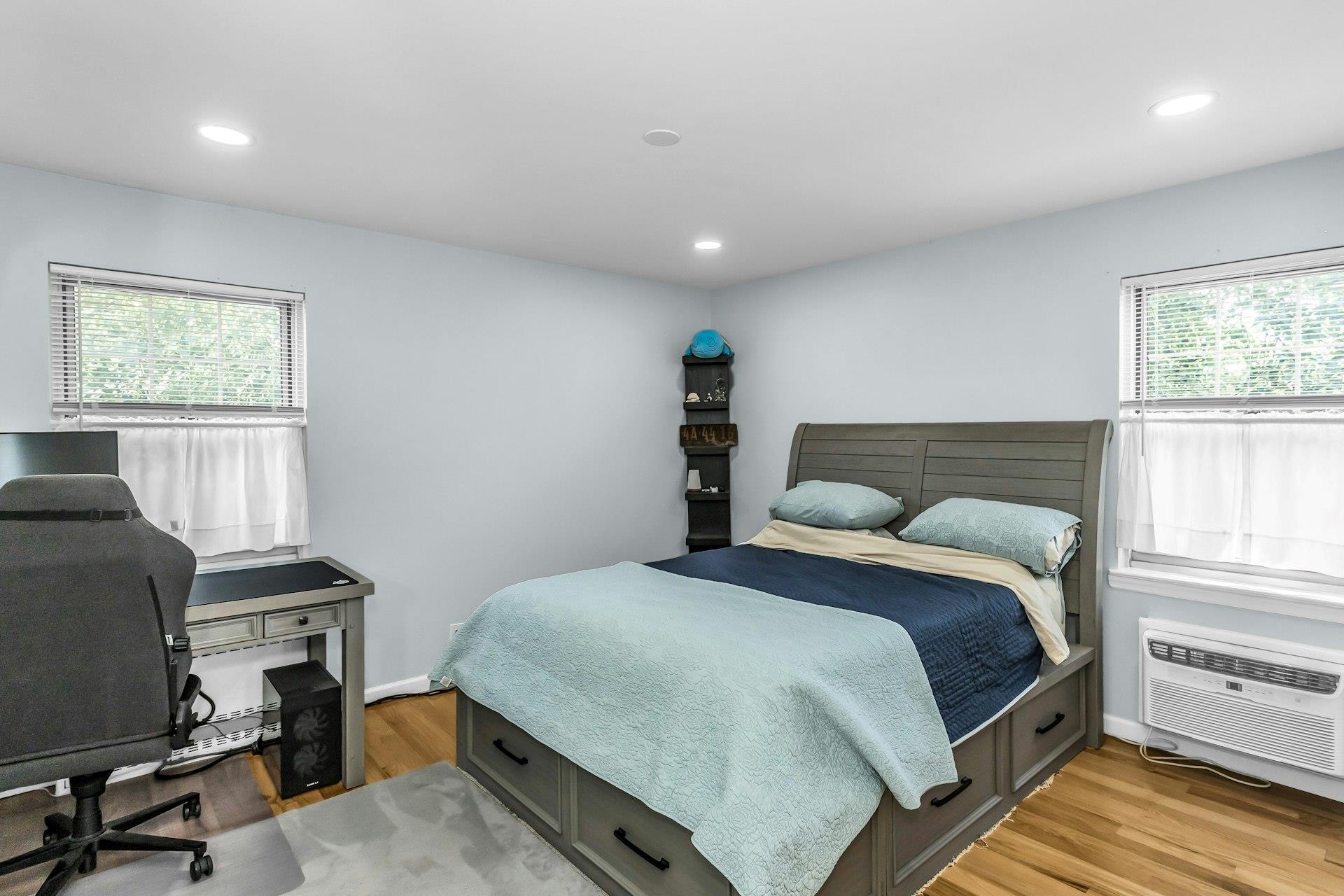 324 Post Avenue # 5-J, Westbury, NY 11590