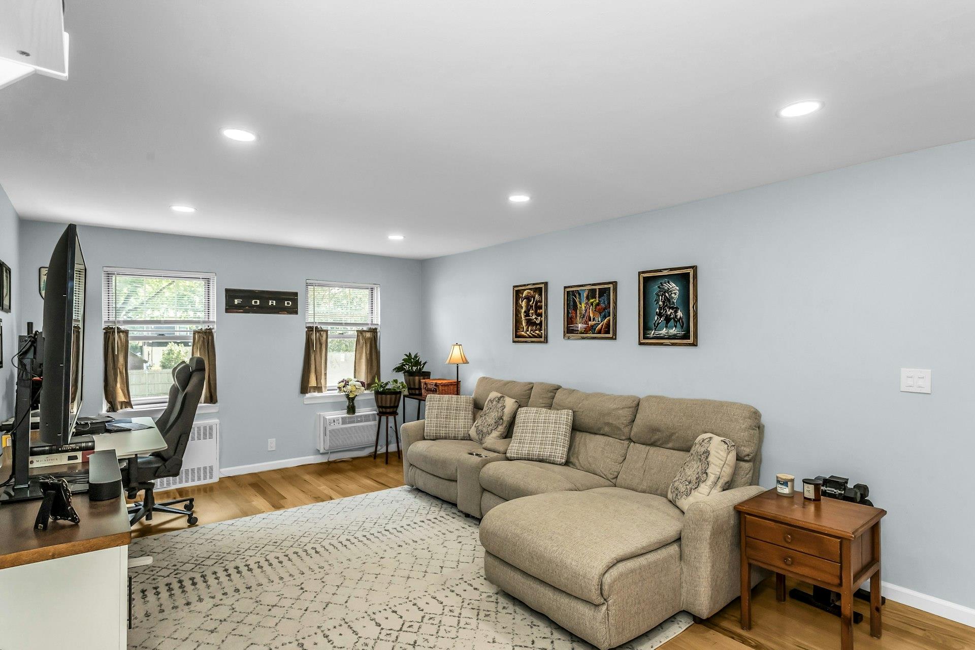 324 Post Avenue # 5-J, Westbury, NY 11590