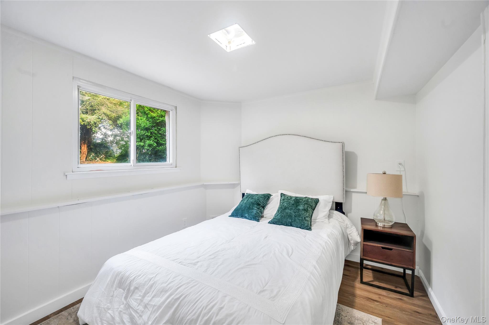 295 W 24th Street, Deer Park, NY 11729