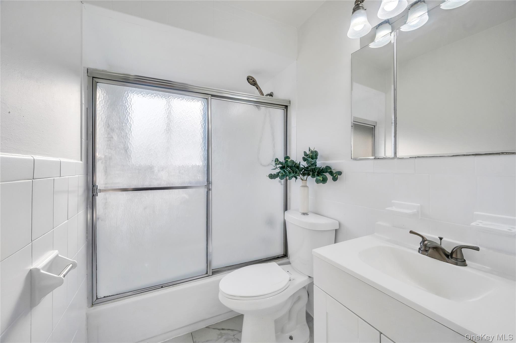 295 W 24th Street, Deer Park, NY 11729