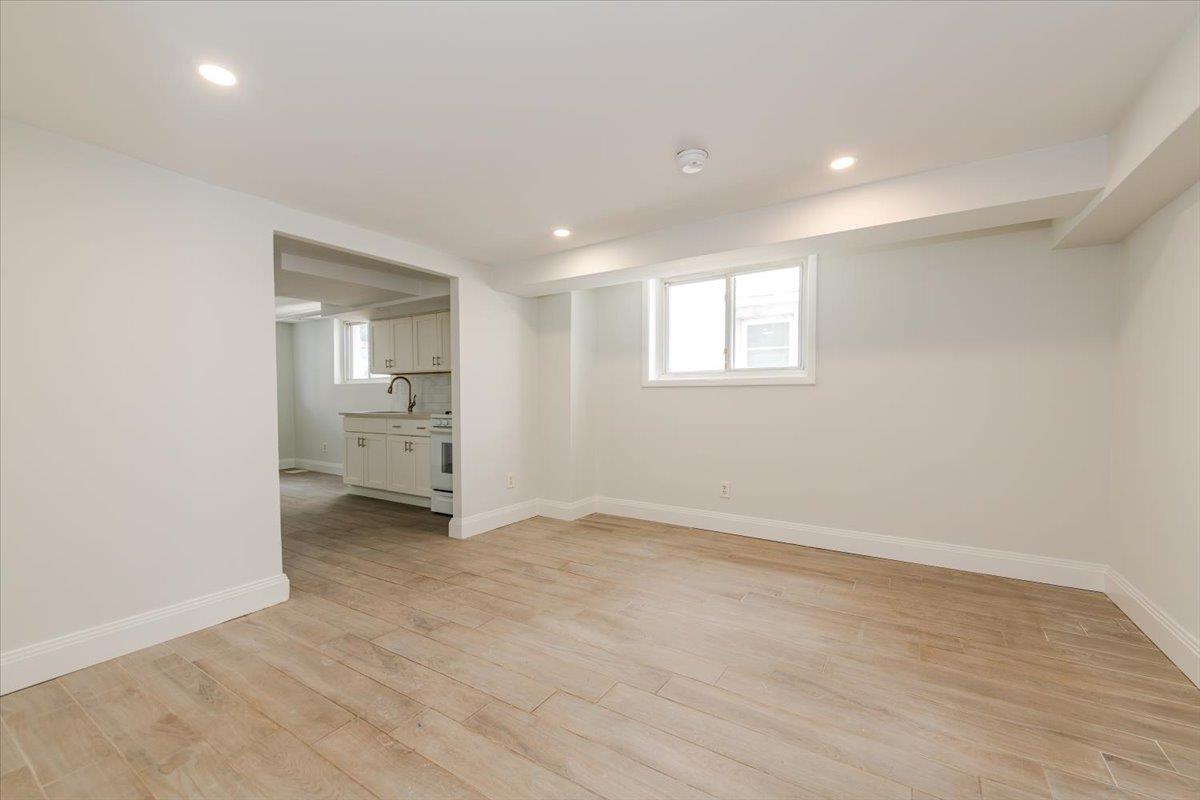 959 Van Nest Ave, Bronx, NY 10462