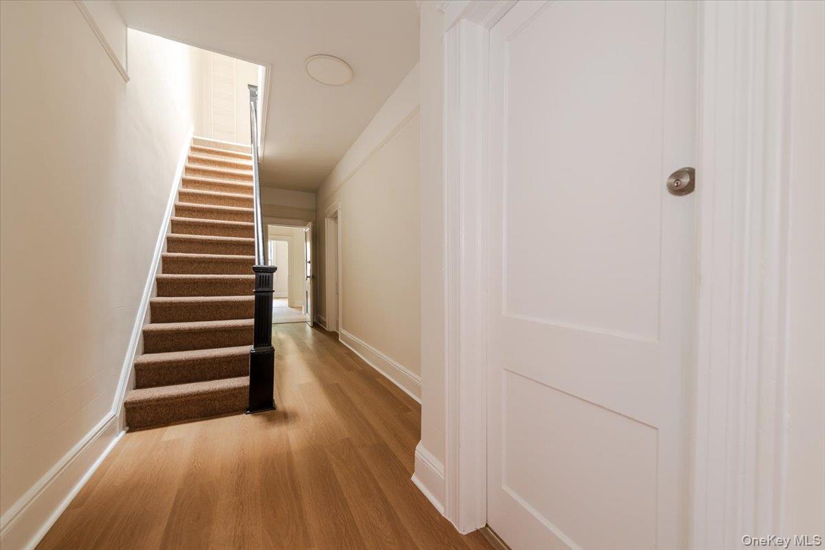 959 Van Nest Ave, Bronx, NY 10462