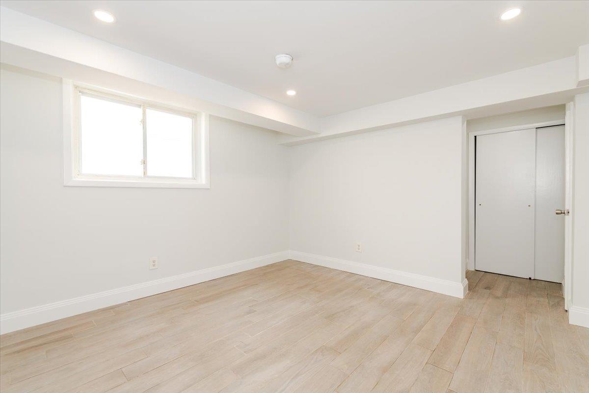 959 Van Nest Ave, Bronx, NY 10462