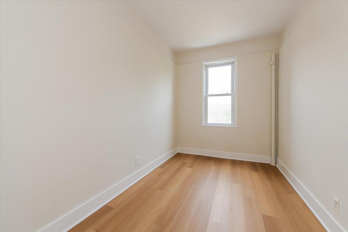 959 Van Nest Ave, Bronx, NY 10462