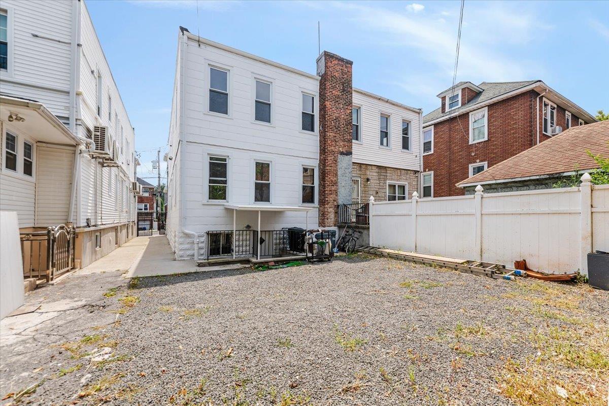 959 Van Nest Ave, Bronx, NY 10462