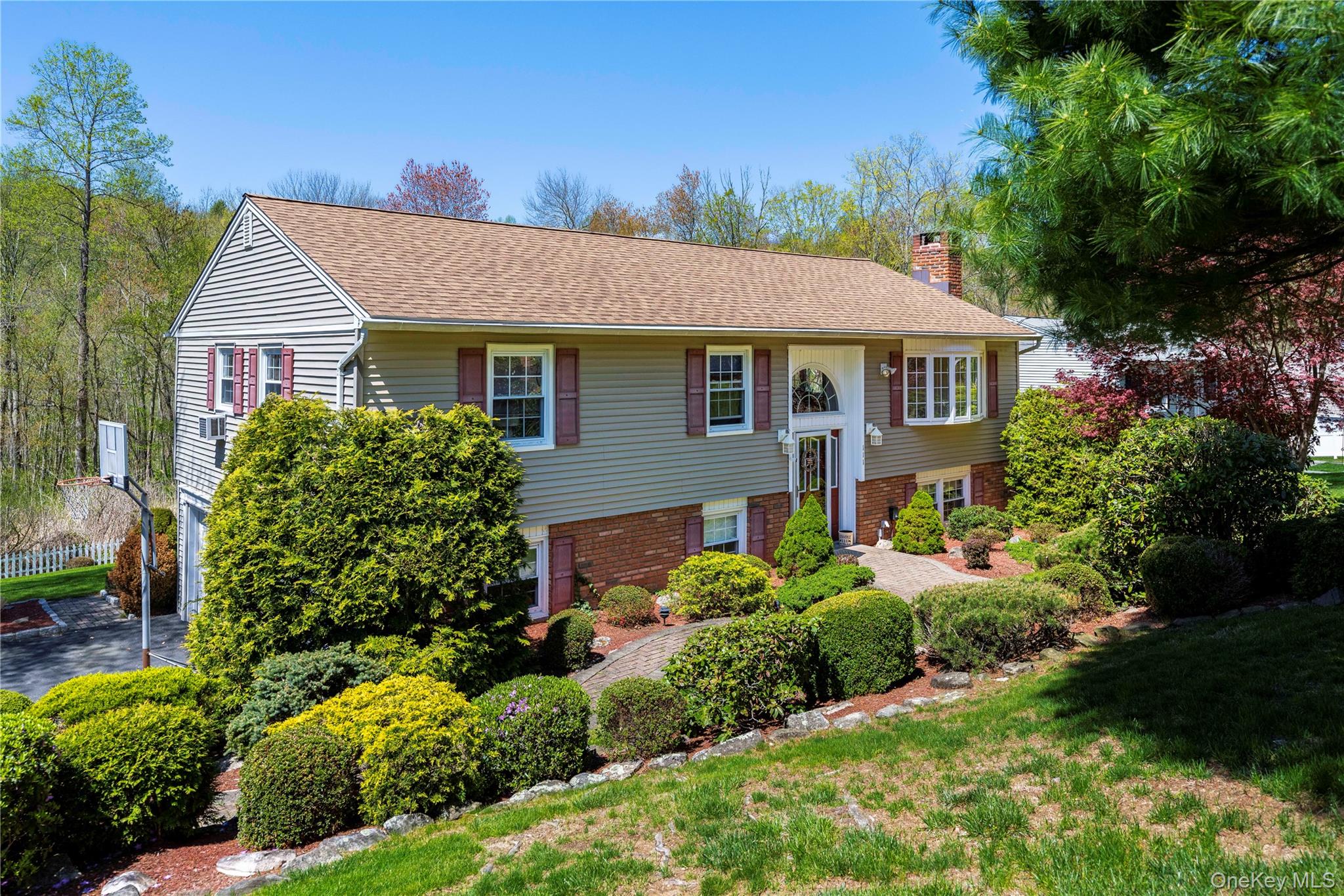 111 Red Mills Road, Mahopac, NY 10541