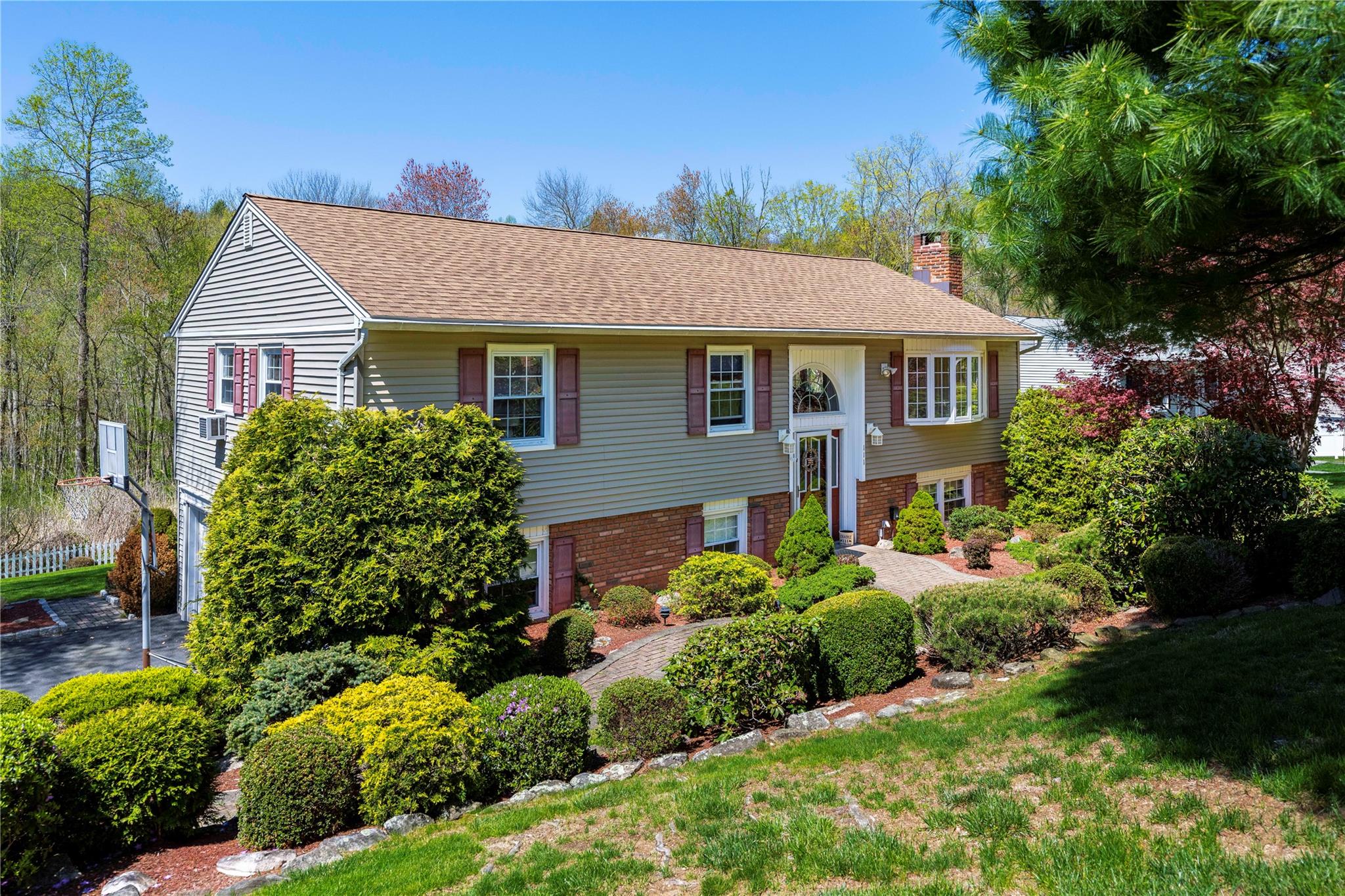 111 Red Mills Road, Mahopac, NY 10541