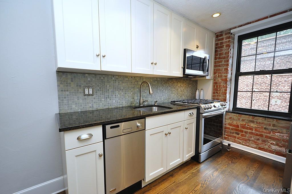 105 Garth Road # 1L, Scarsdale, NY 10583