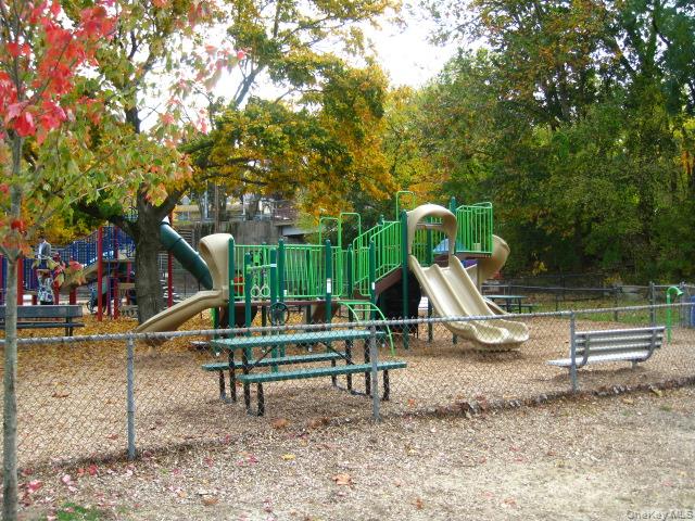 105 Garth Road # 1L, Scarsdale, NY 10583