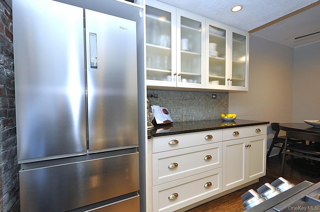 105 Garth Road # 1L, Scarsdale, NY 10583