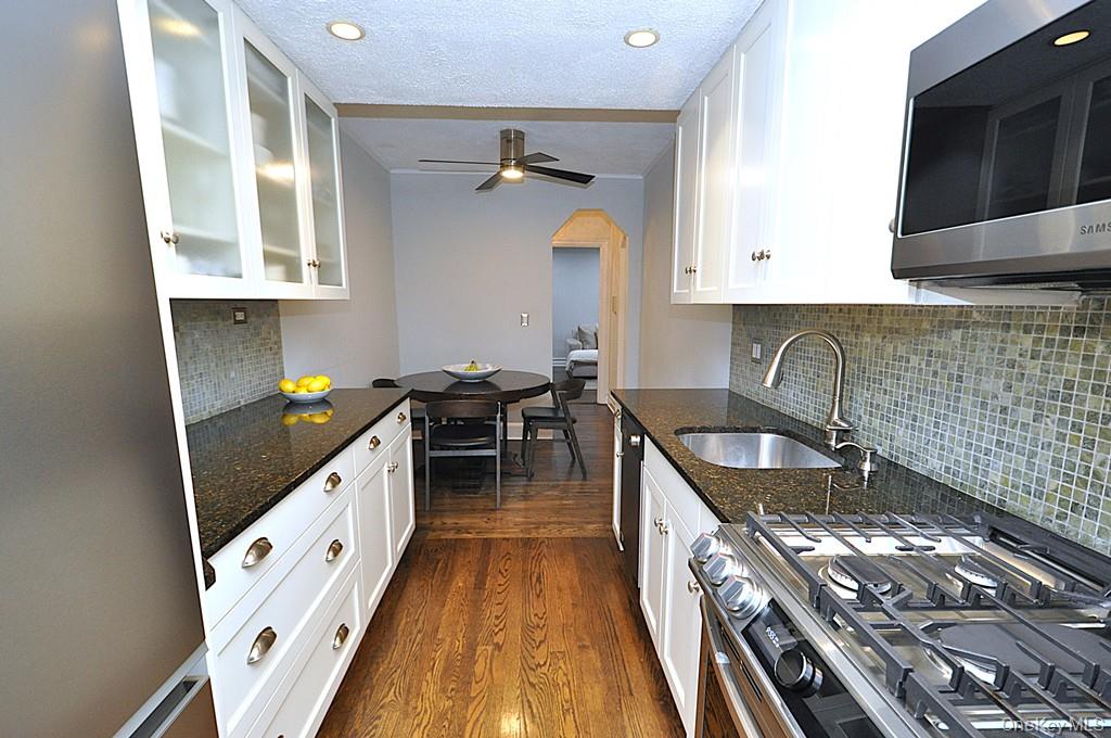 105 Garth Road # 1L, Scarsdale, NY 10583